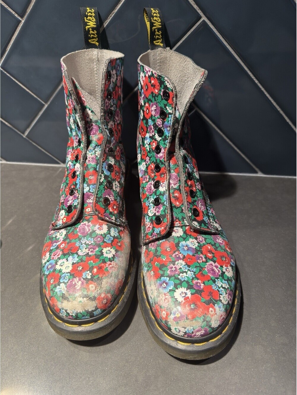 Doc Dr Martens Boots Womens 9 UK 41 Leather Pascal Floral 1460 Combat Flowers